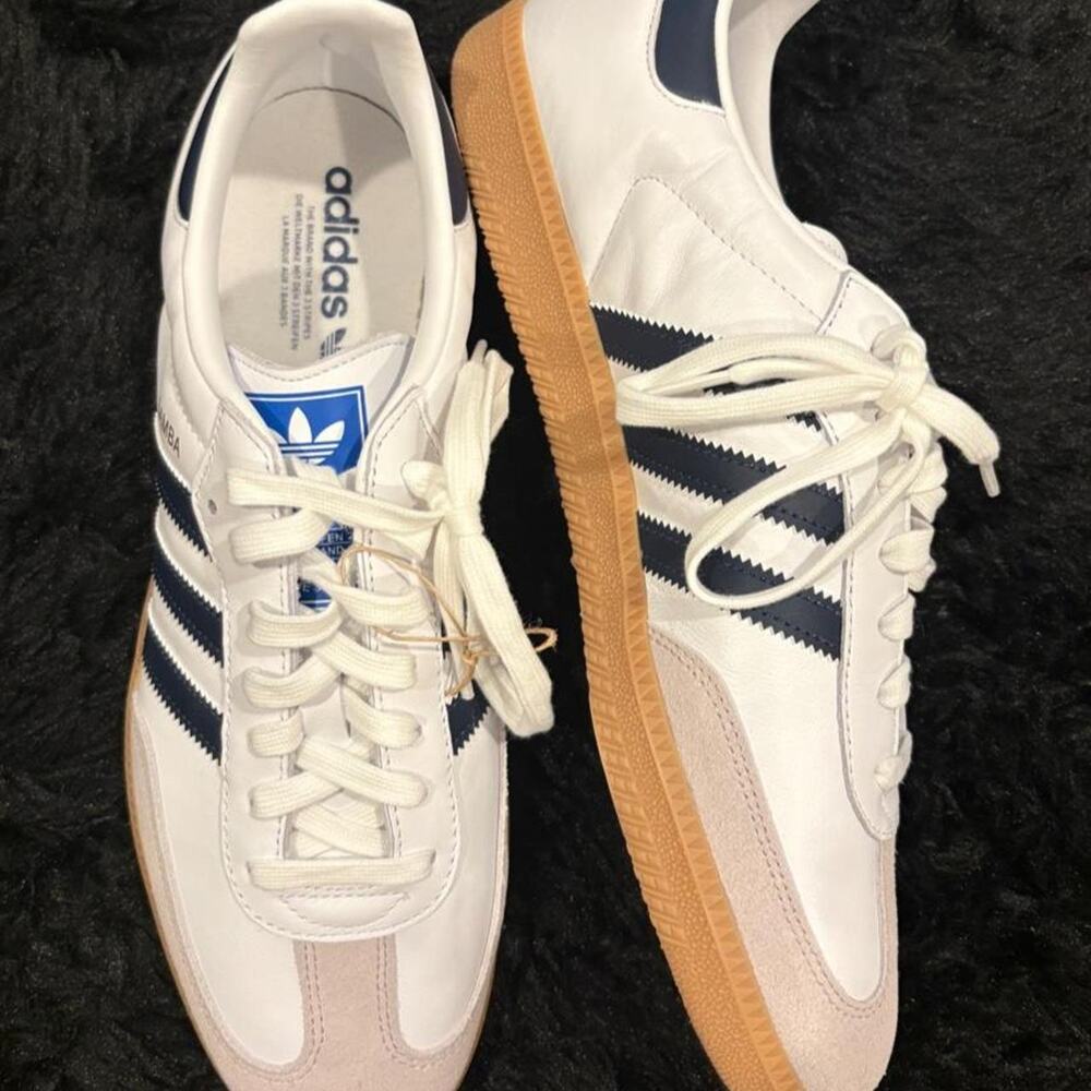 Adidas samba og whitenavy gum